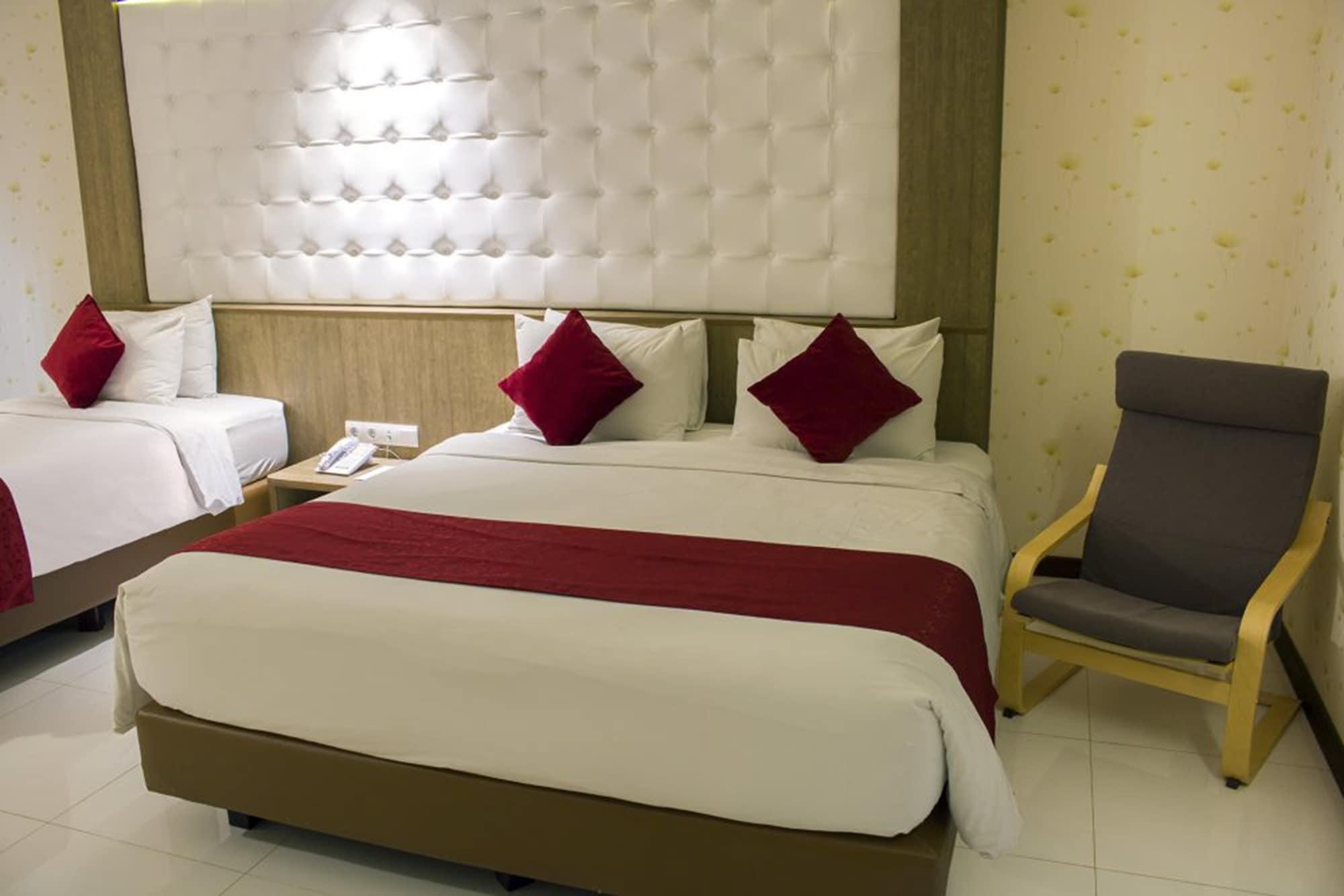 West Point Hotel Bandung Exterior photo