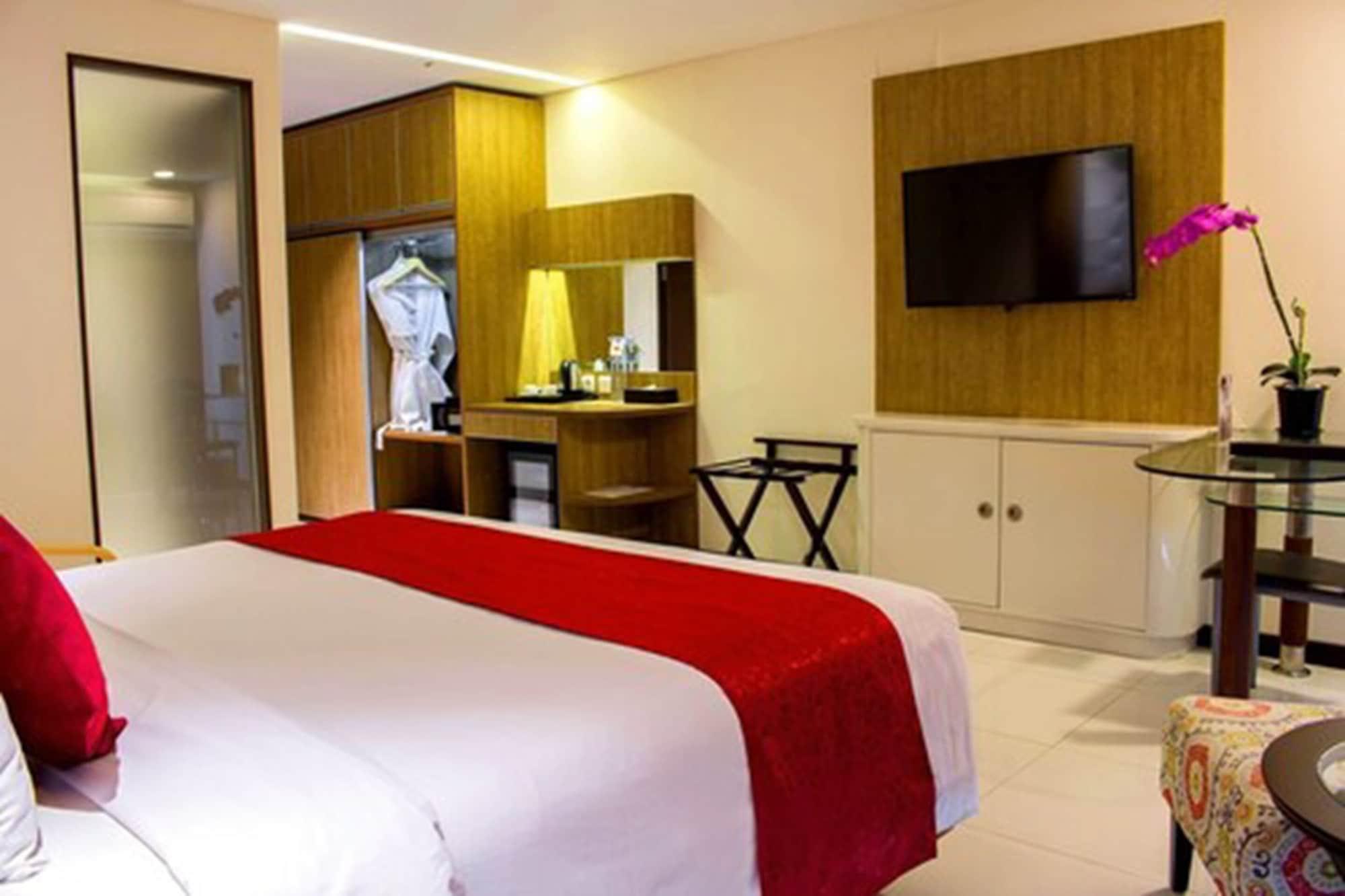 West Point Hotel Bandung Exterior photo
