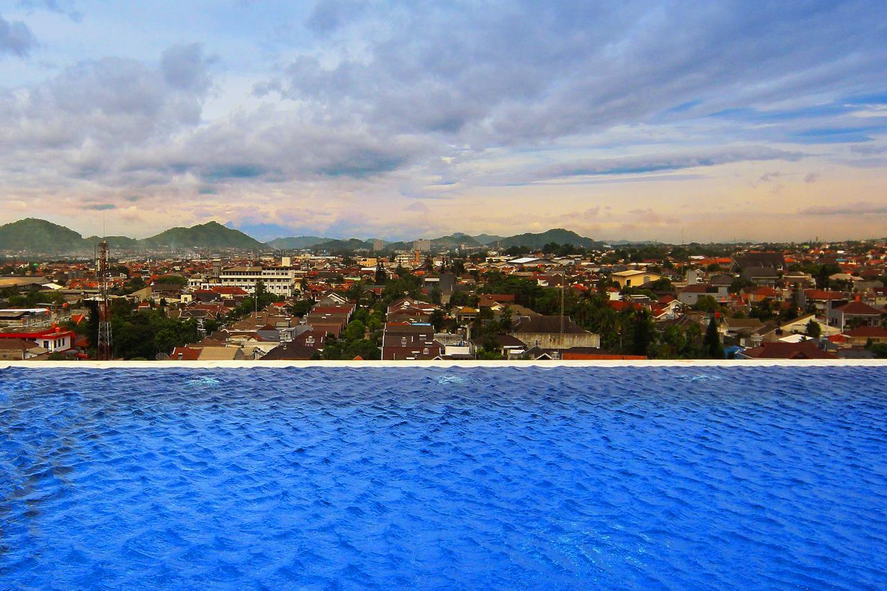West Point Hotel Bandung Exterior photo