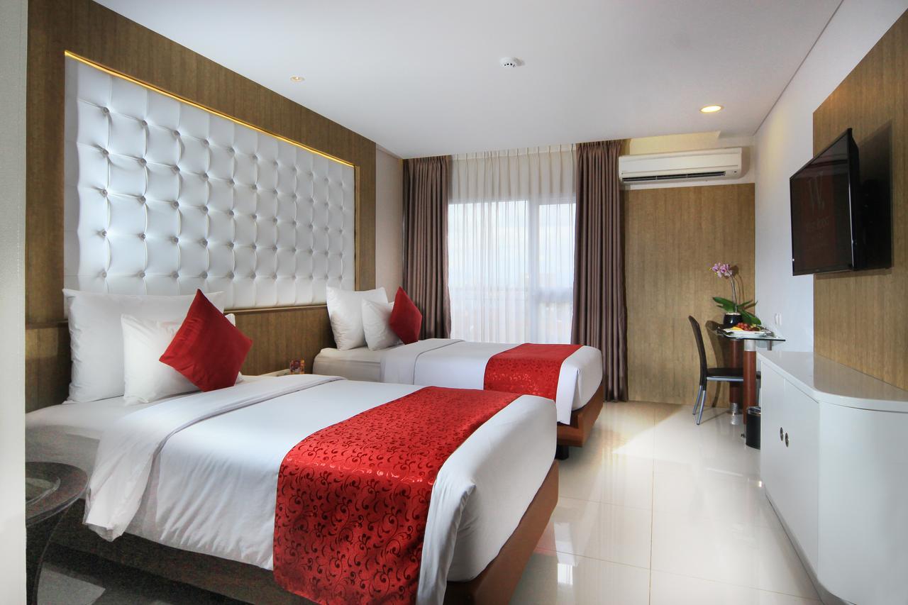 West Point Hotel Bandung Exterior photo