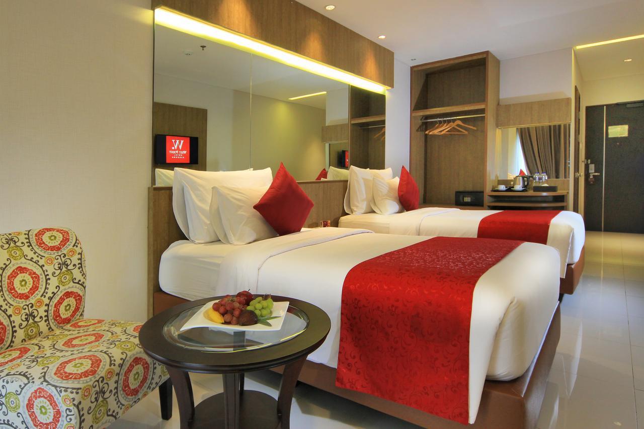 West Point Hotel Bandung Exterior photo