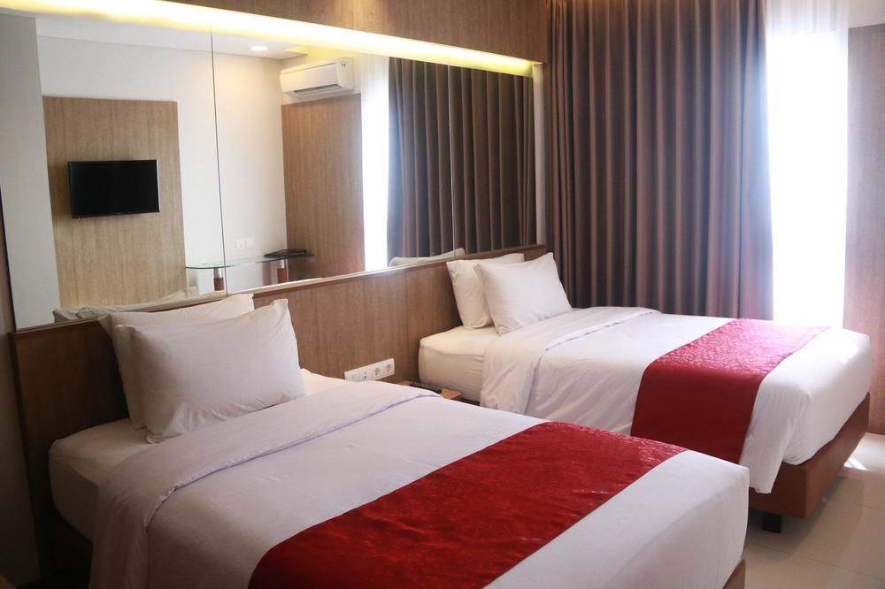 West Point Hotel Bandung Exterior photo