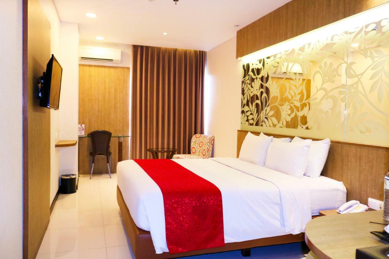 West Point Hotel Bandung Exterior photo