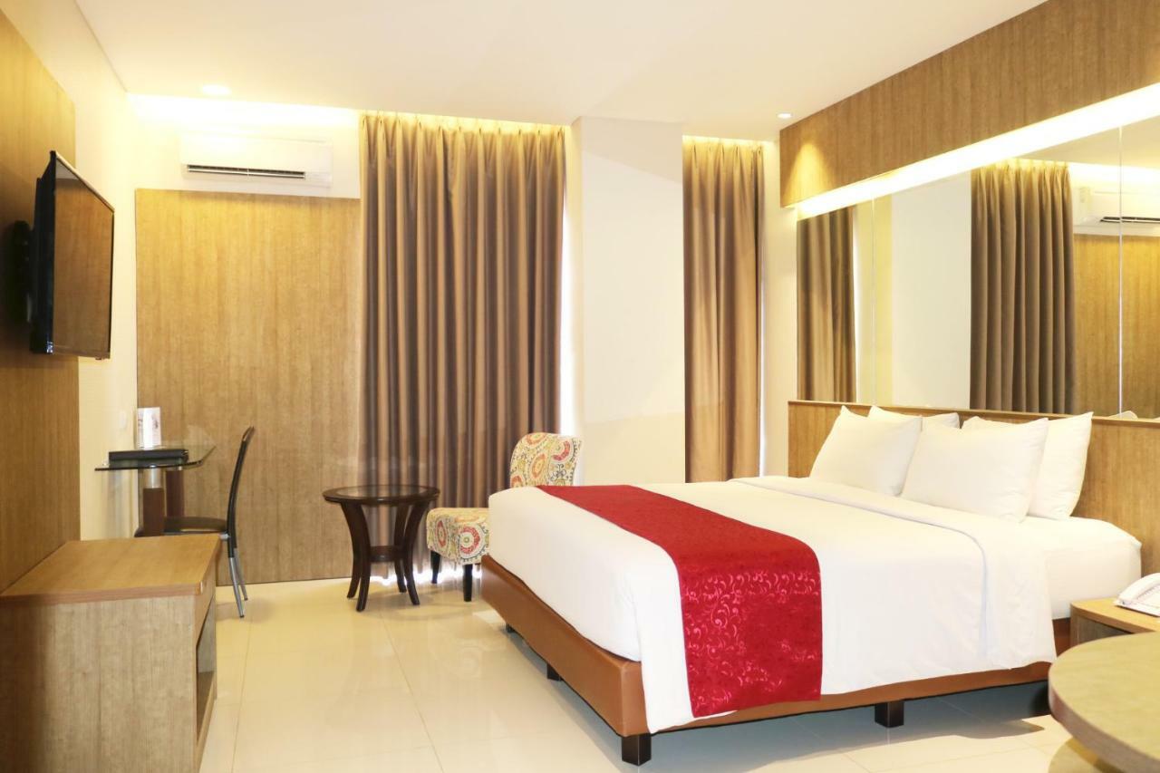 West Point Hotel Bandung Exterior photo